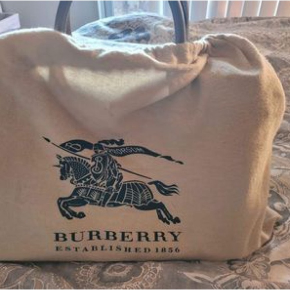 Burberry Banner Medium House Check Tote